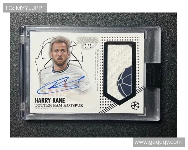 足球球星卡设计创意与艺术表达探索：从人物肖像到球场风采的视觉呈现