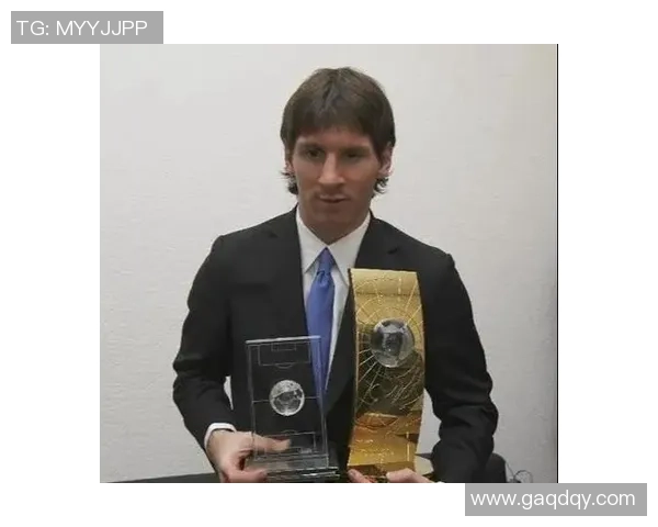 最晚开始学习足球的球星如何凭借努力成就辉煌职业生涯