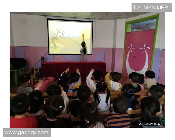 《足球之光：一个足球巨星之子如何在父亲的影子中找到自我》